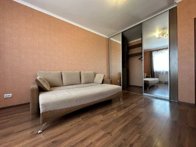 For Sale: Large 1-bedroom apartment in the Kupava residential complex with renovation and furniture!