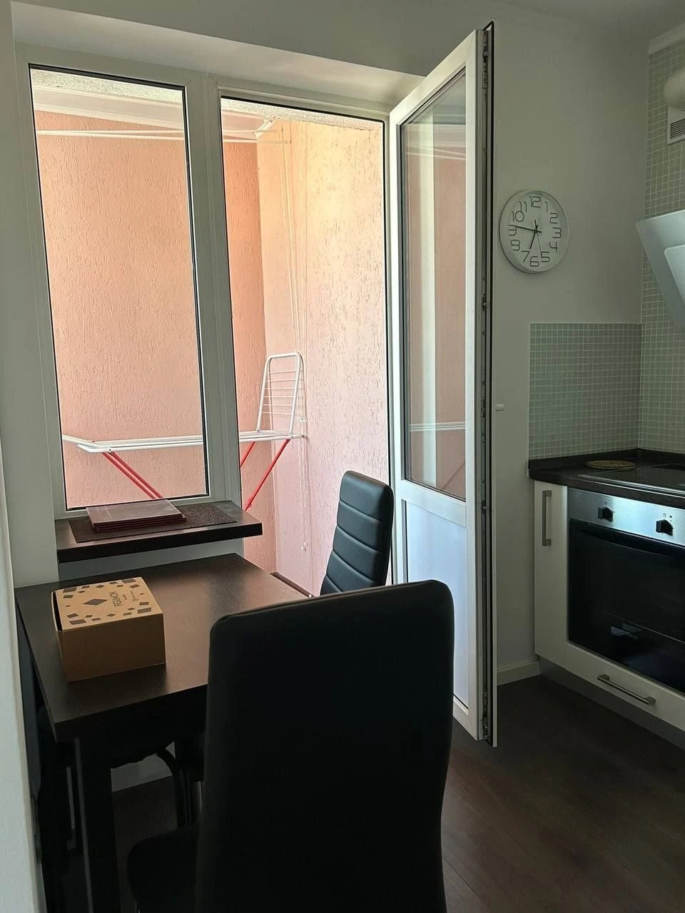 For sale 1-bedroom apartment on вул. Grushevsky 27 with renovation and furniture!