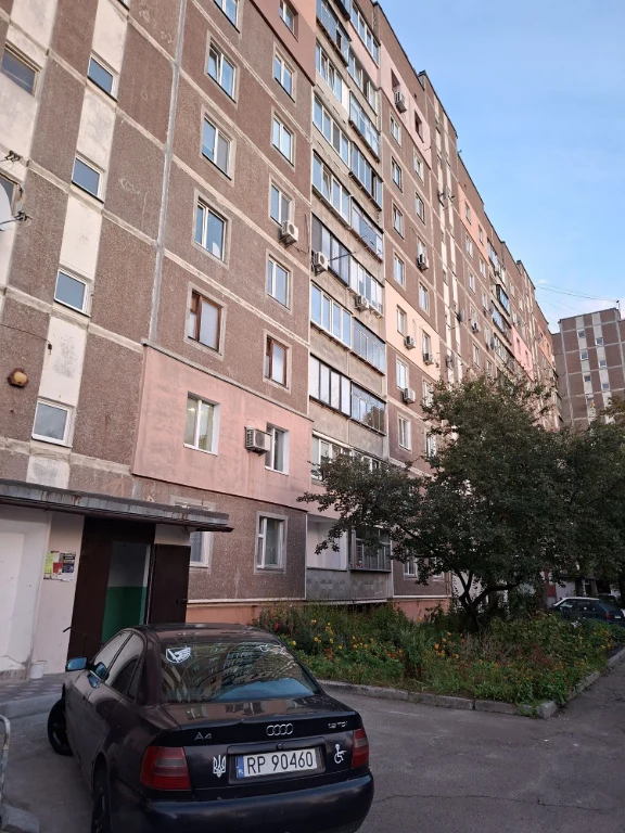 Продаж 2-кімнатна квартира на вул. Грушевського