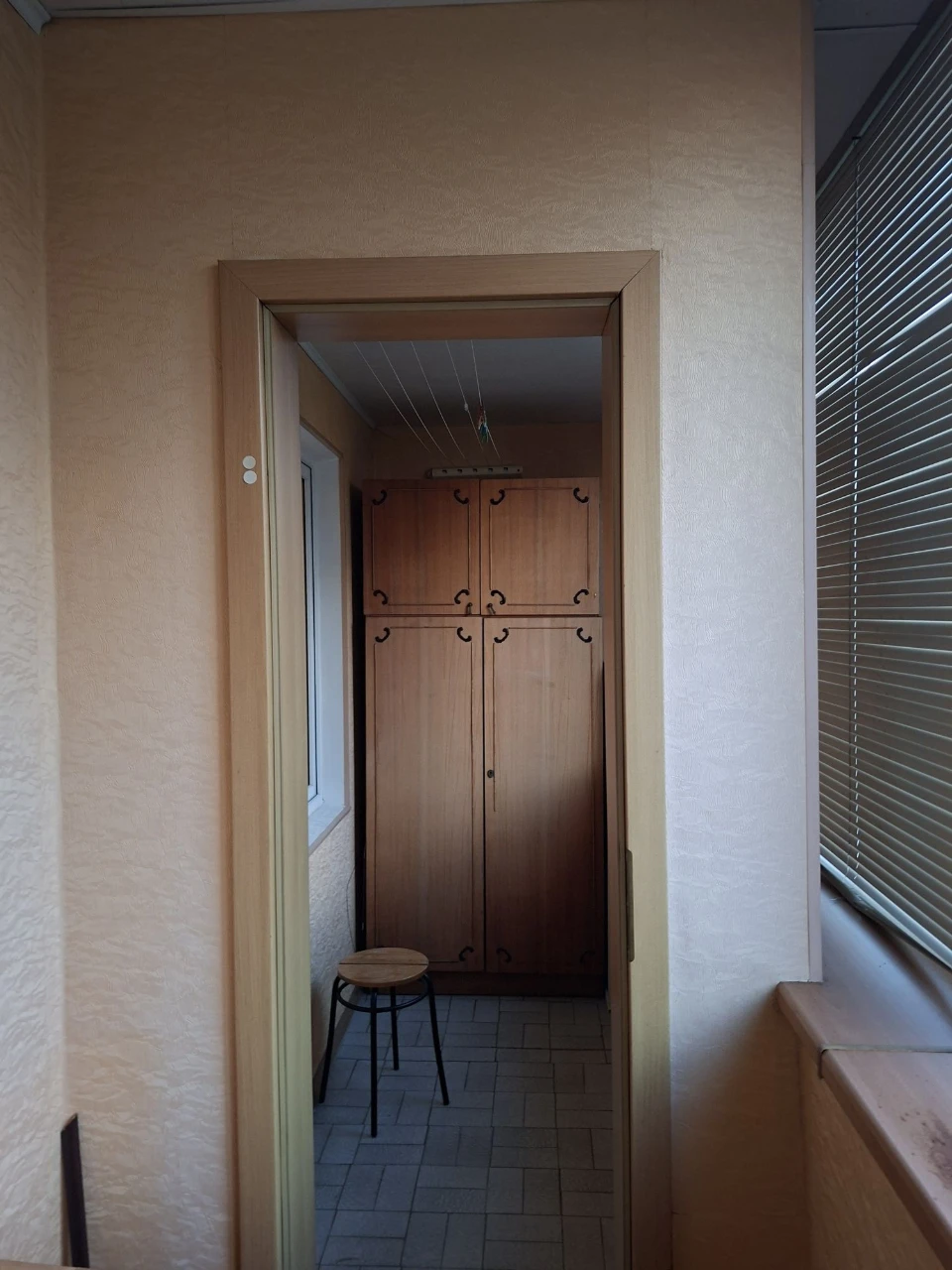 Sale of a 2-room apartment on Грушевського Street!