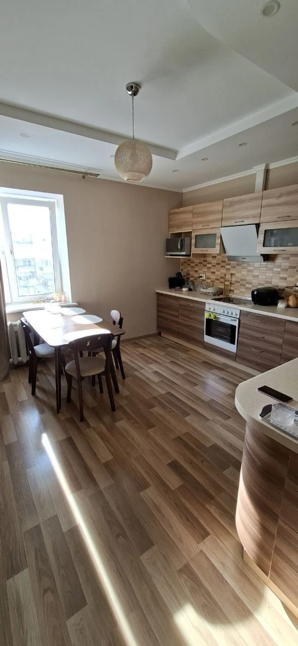 Квартира в Броварах, проспект Незалежності, 17