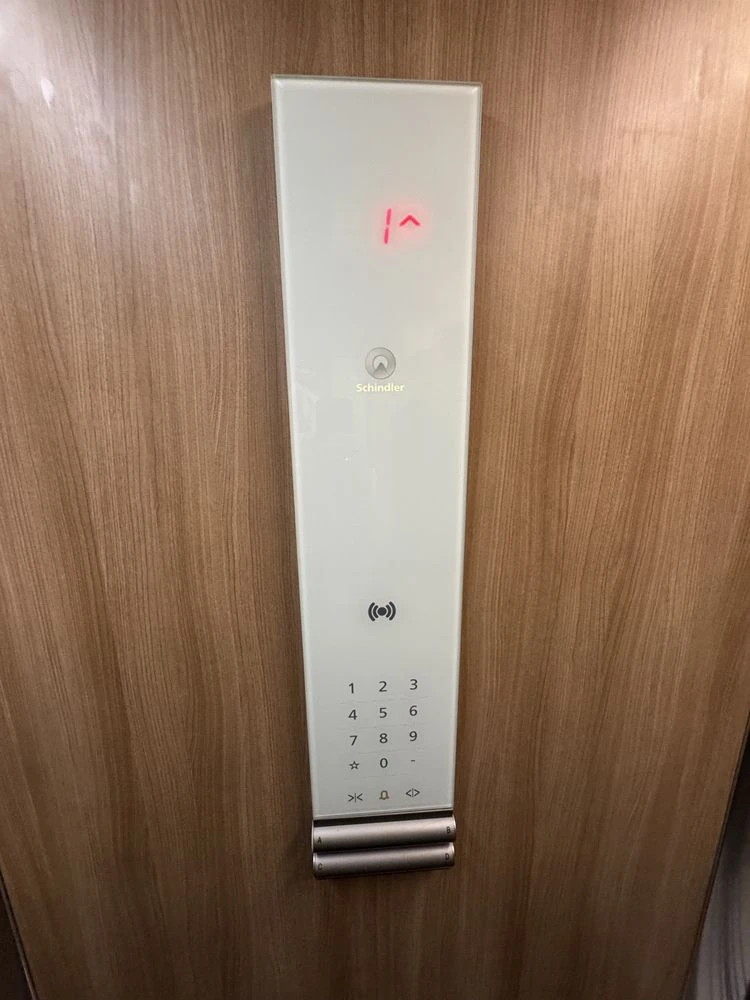 For Sale: 61 m2 Business Class Apartment in a Closed Residence