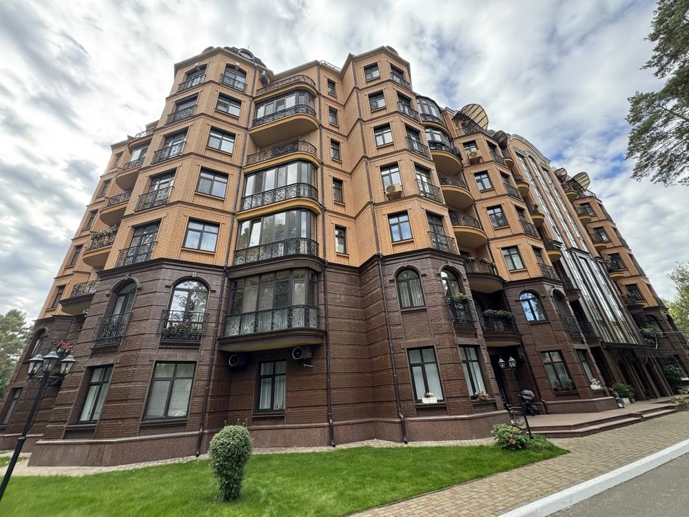 For Sale: 61 m2 Business Class Apartment in a Closed Residence