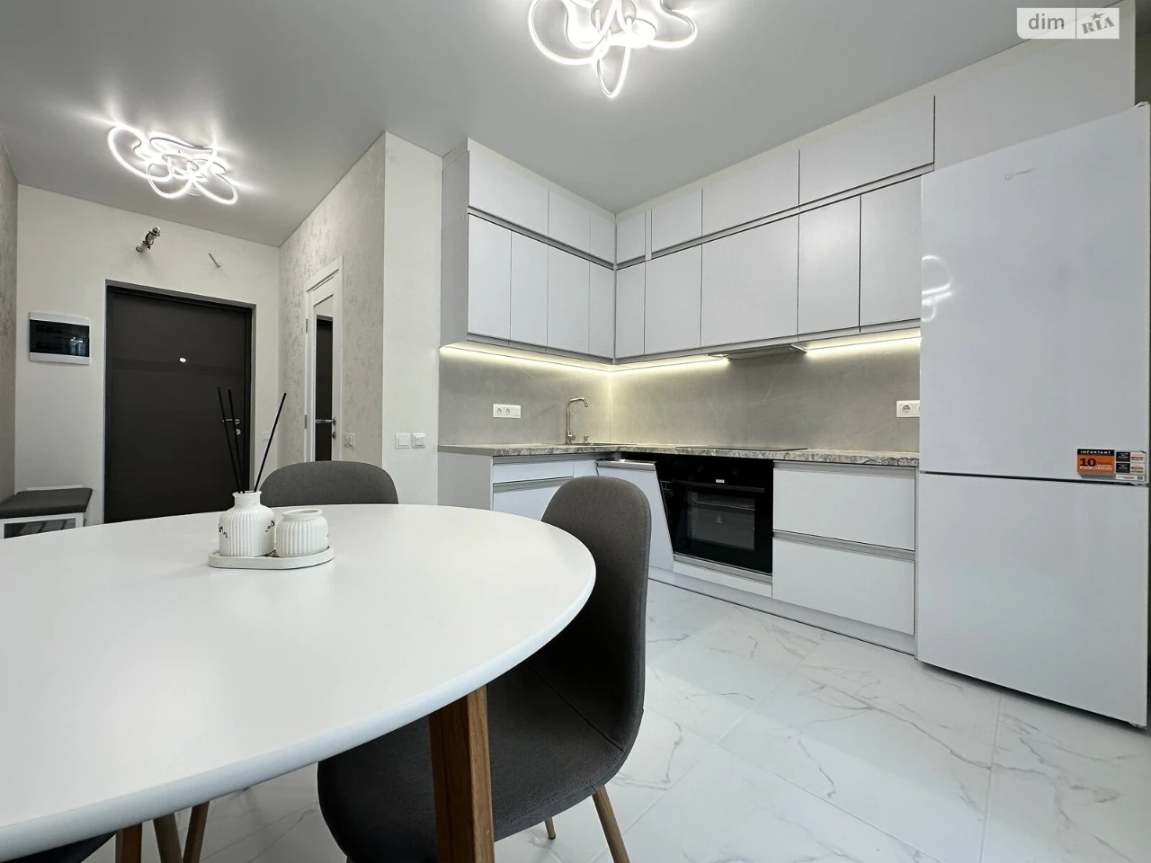 Sale Apartment in Kroyna Park 2