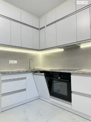 Sale Apartment in Kroyna Park 2