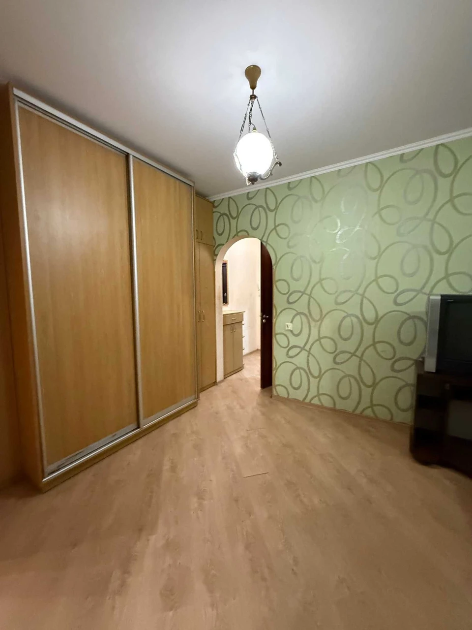 3-кімнатна квартира, район парку, вулиця Грушевського, 17Г, є газ, можливо