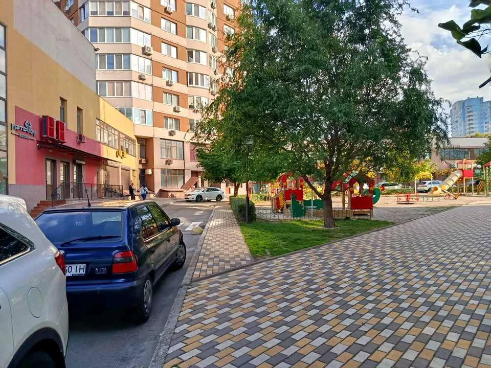 Квартира. Бровари, Київська вулиця