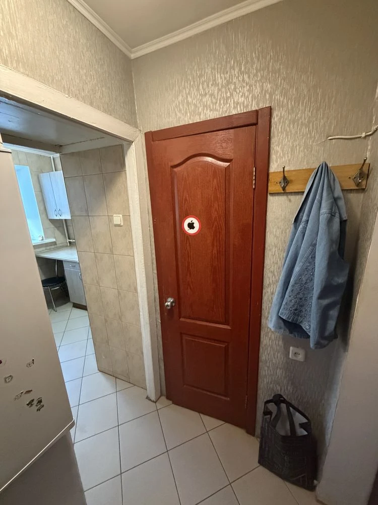 Sale of 1 room apartment - guest house in the city center
