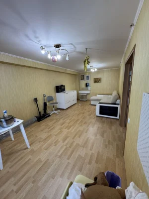 Квартиру 1 кімнатну