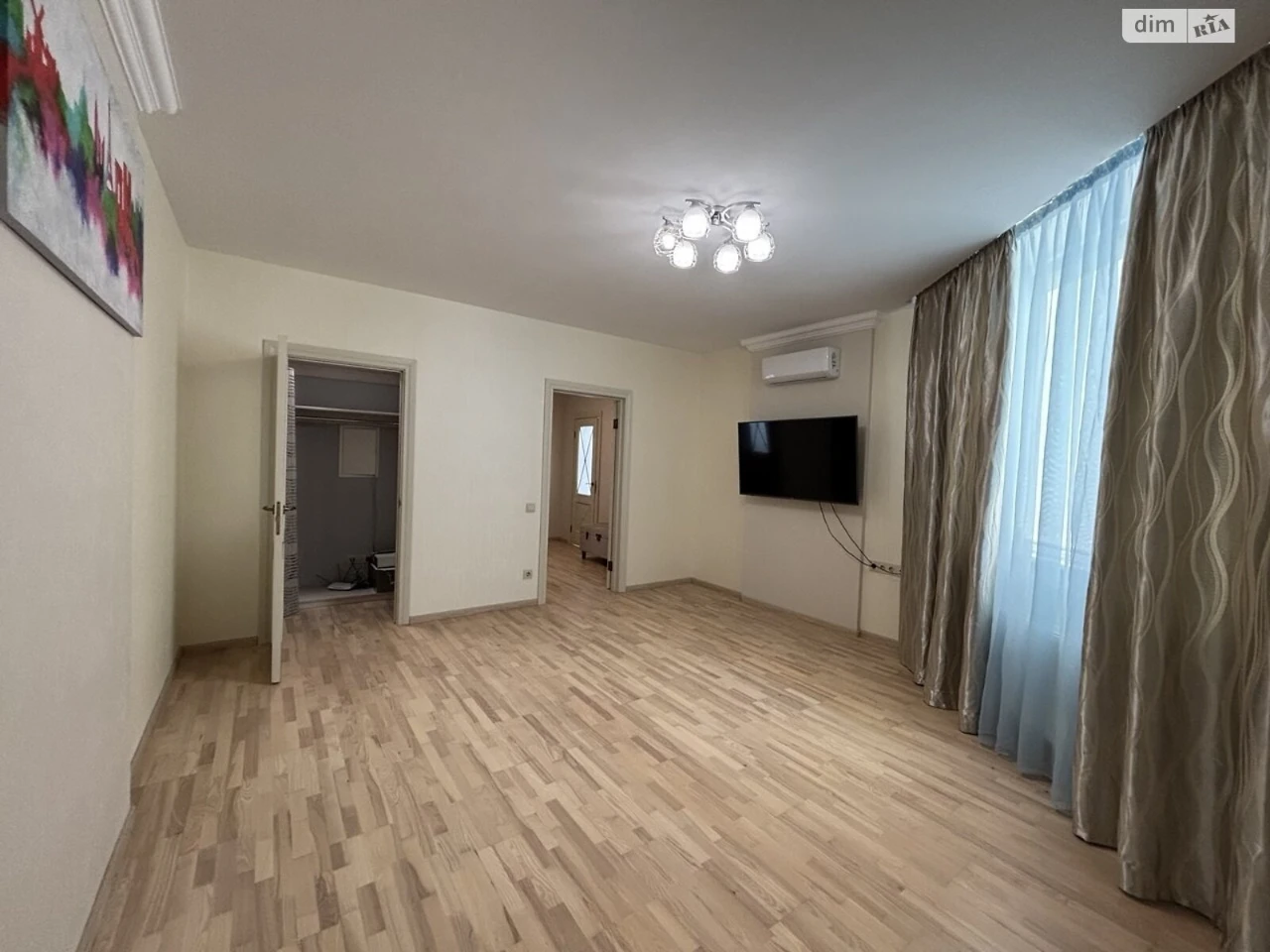 Продаж Квартира Масив
