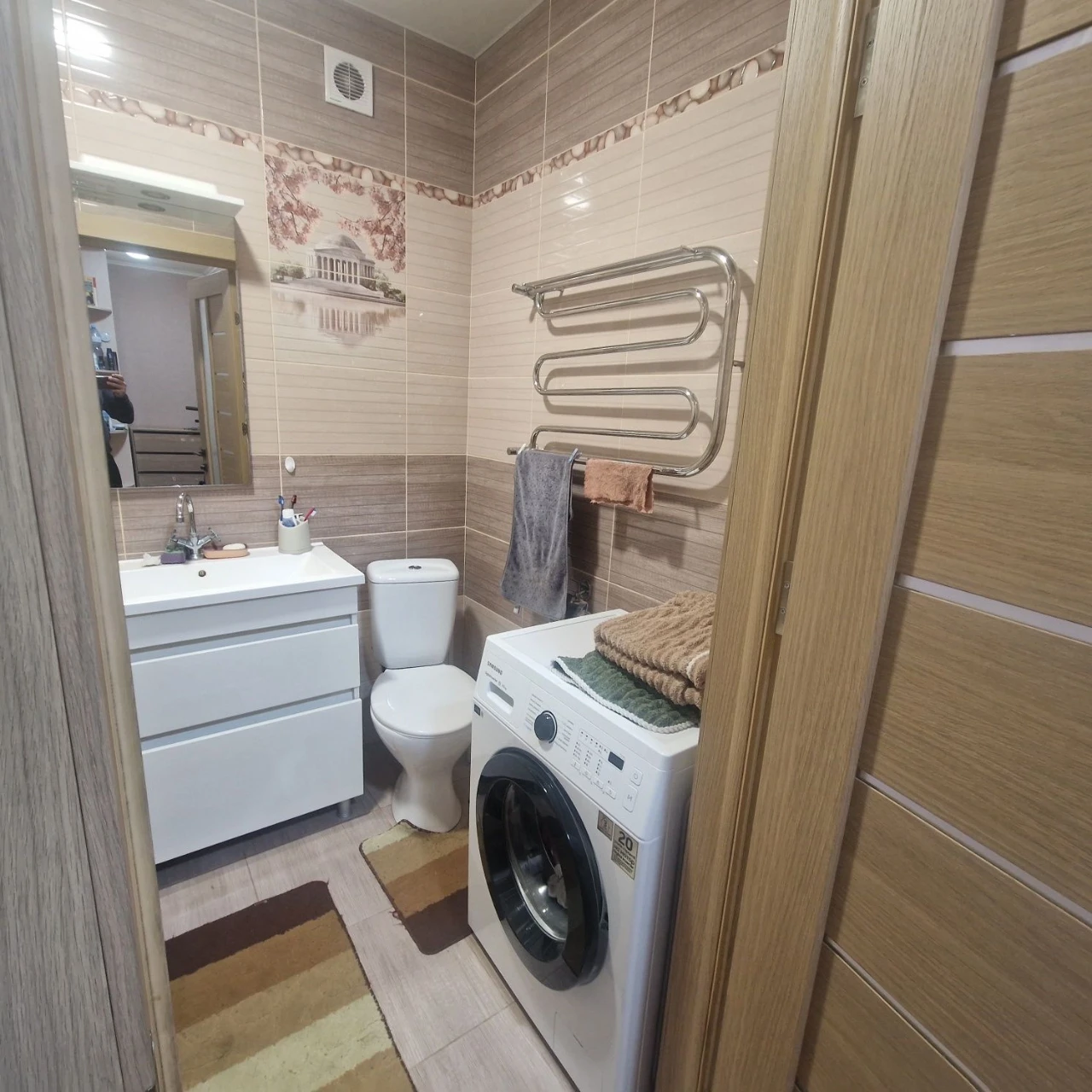 Owner. Selling a fully furnished one-bedroom apartment in the "Skandia" residential complex