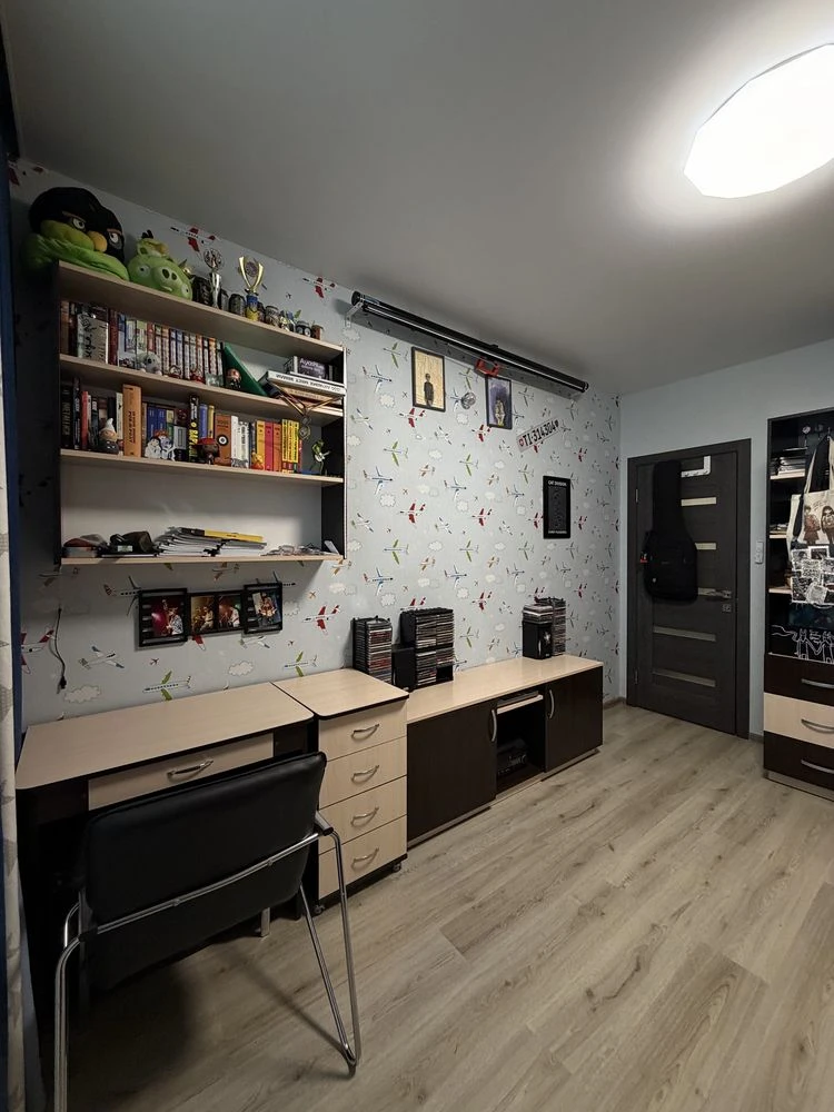 Sale of a 2-bedroom apartment in the "Lesovy Kvartal" residential complex.