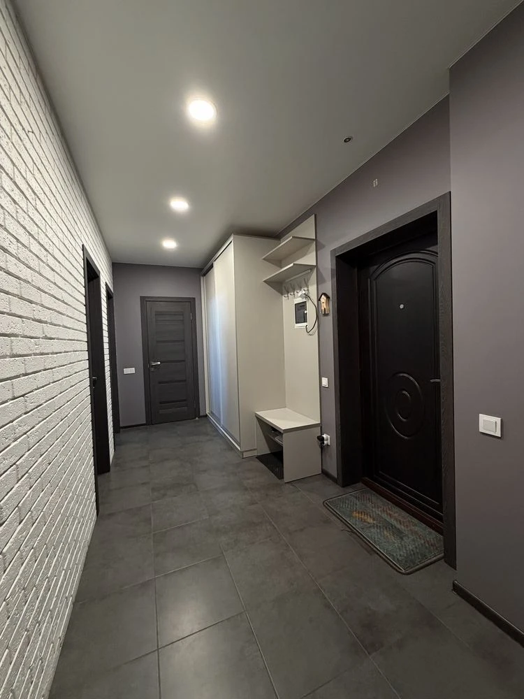Sale of a 2-bedroom apartment in the "Lesovy Kvartal" residential complex.