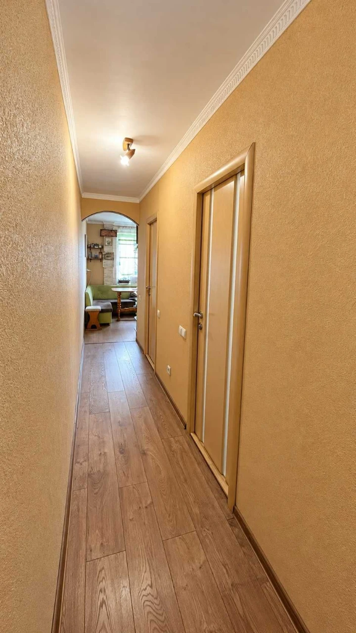 Sale of a 3-bedroom apartment. BROVAR, Yaroslav Mudroho 28