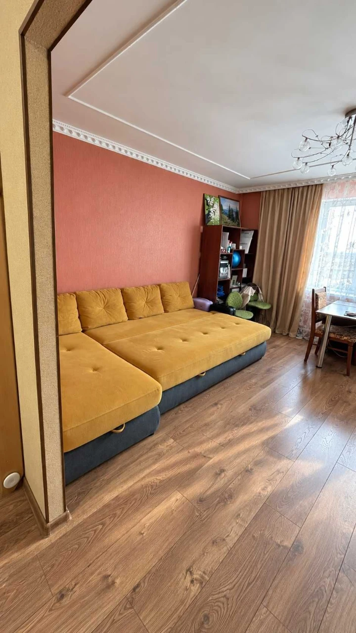 Sale of a 3-bedroom apartment. BROVAR, Yaroslav Mudroho 28