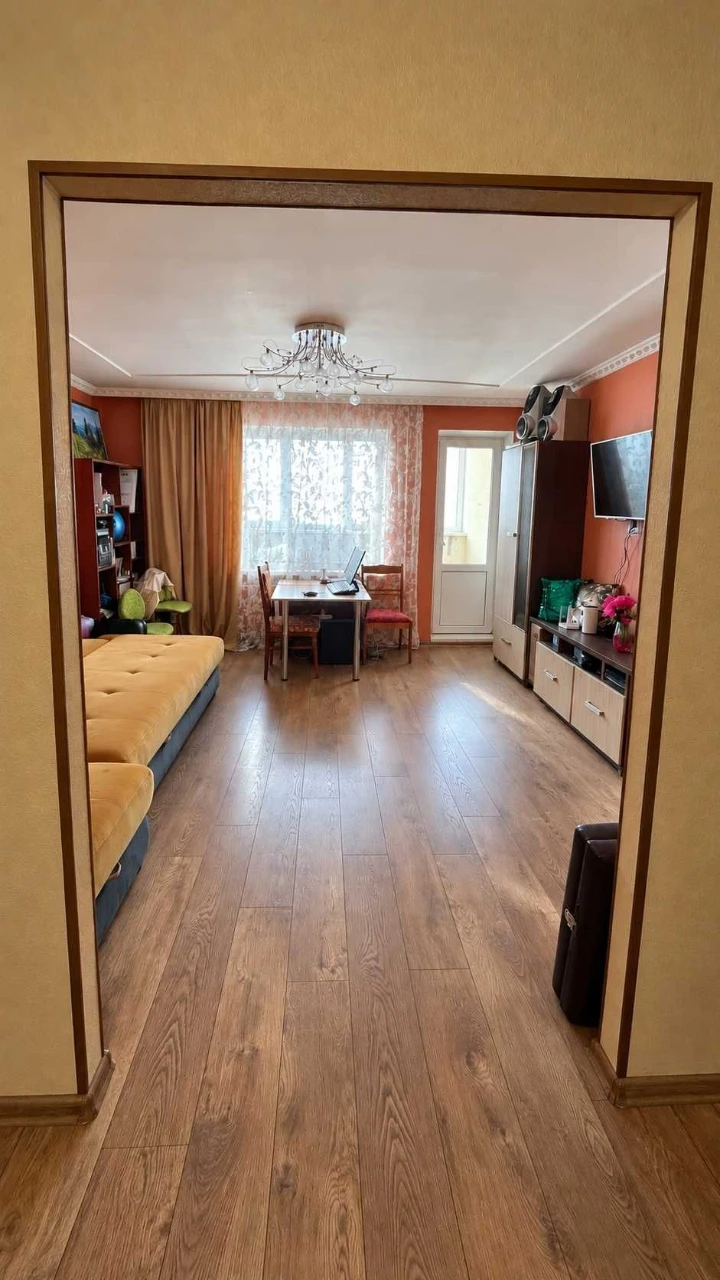 Sale of a 3-bedroom apartment. BROVAR, Yaroslav Mudroho 28