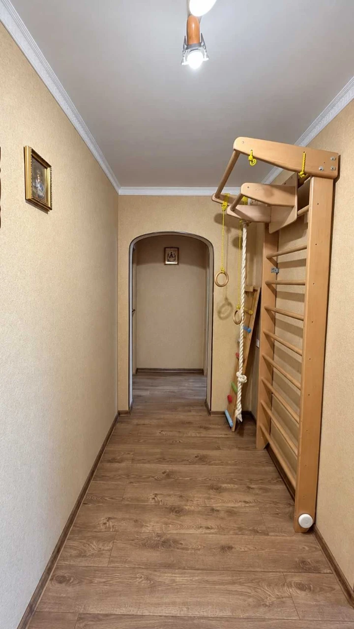 Sale of a 3-bedroom apartment. BROVAR, Yaroslav Mudroho 28