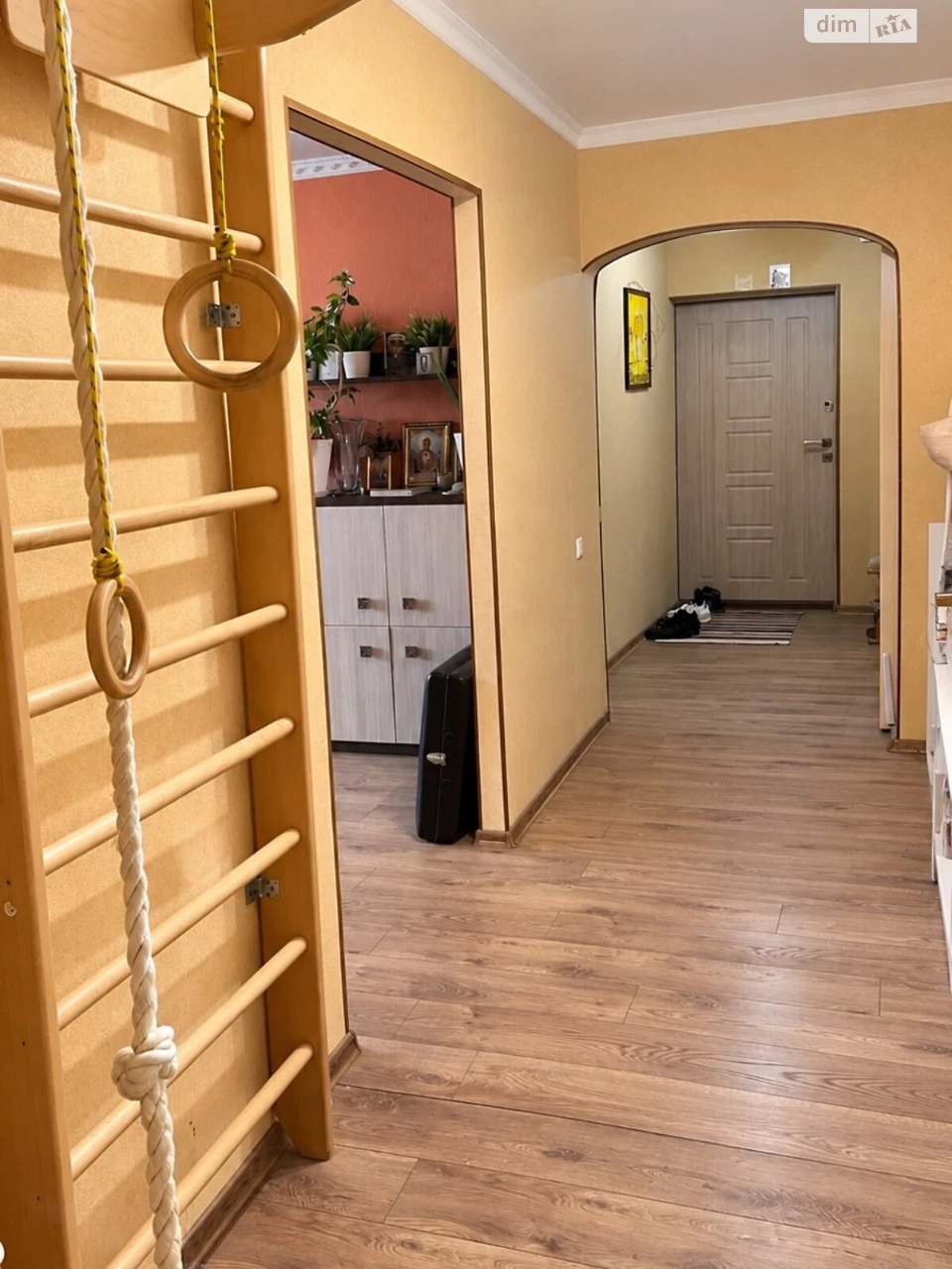 Apartment for Sale: Rozvylya