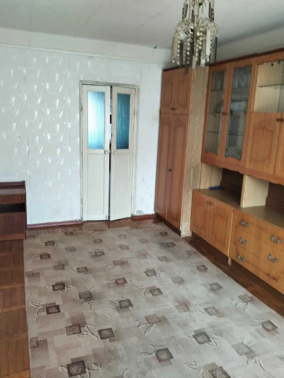 URGENTLY Selling 2-bedroom apartment from owner in Brova