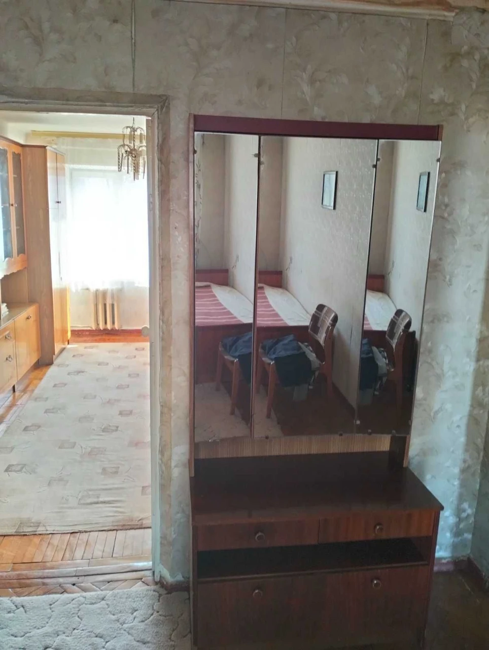 URGENTLY Selling 2-bedroom apartment from owner in Brova