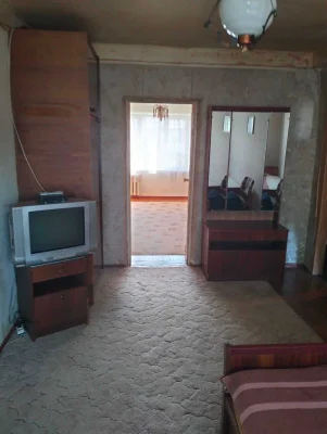 URGENTLY Selling 2-bedroom apartment from owner in Brova