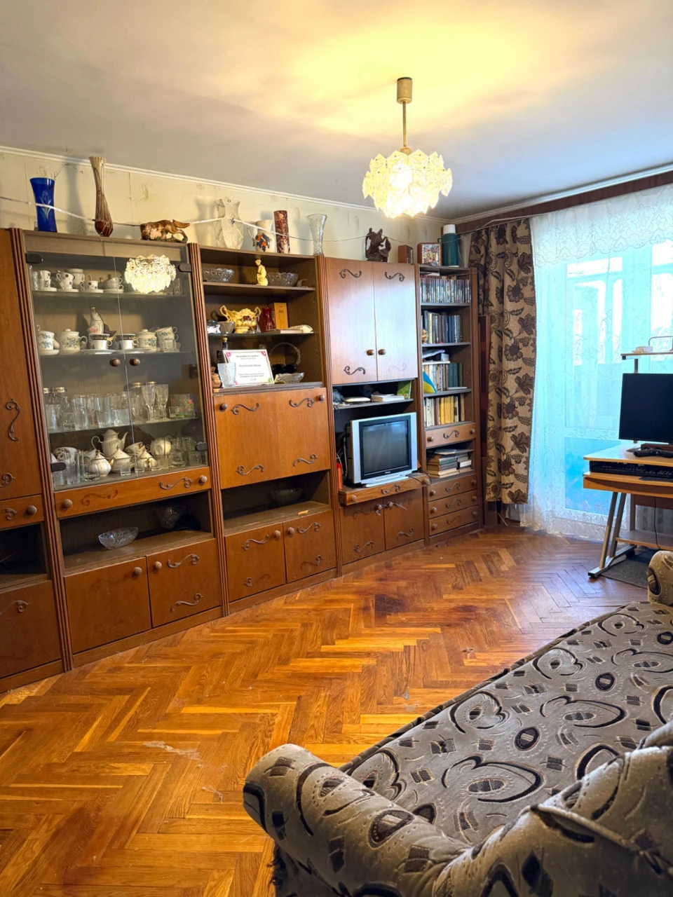 For Sale: 3-Room Apartment