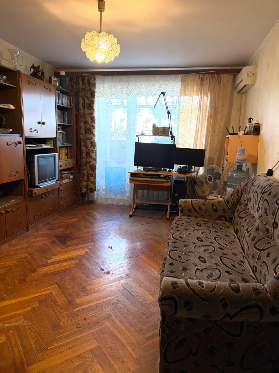 For Sale: 3-Room Apartment