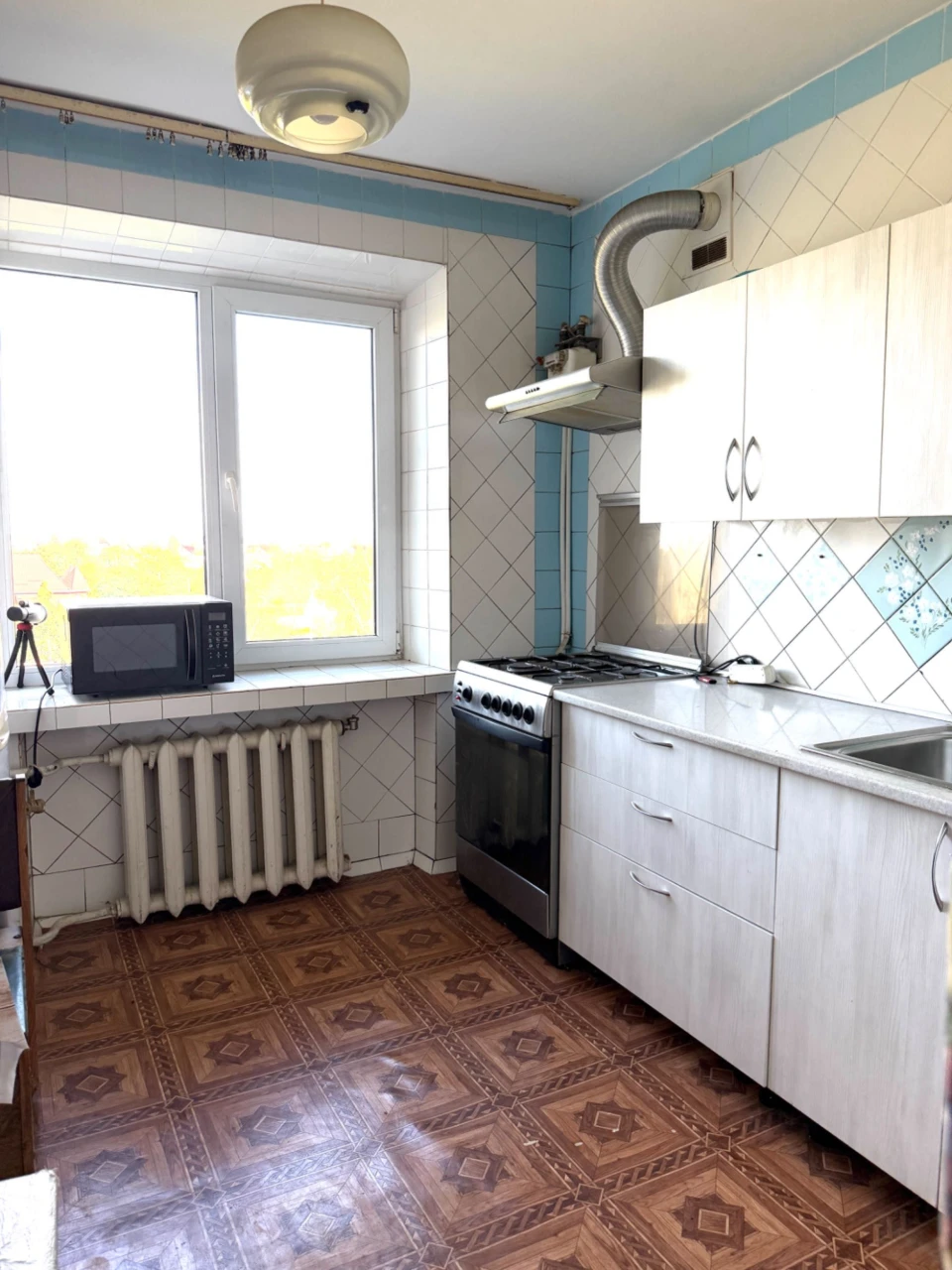 For Sale: 3-Room Apartment