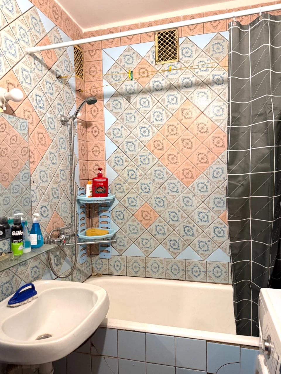 For Sale: 3-Room Apartment