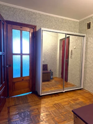 For Sale: 3-Room Apartment