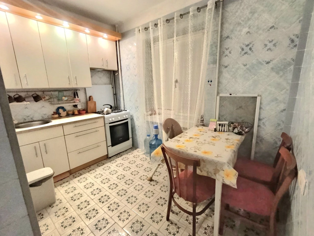 Продажа 3-комн. квартиры ул. Чорных Запорожцев (Короленка), г. Бровары