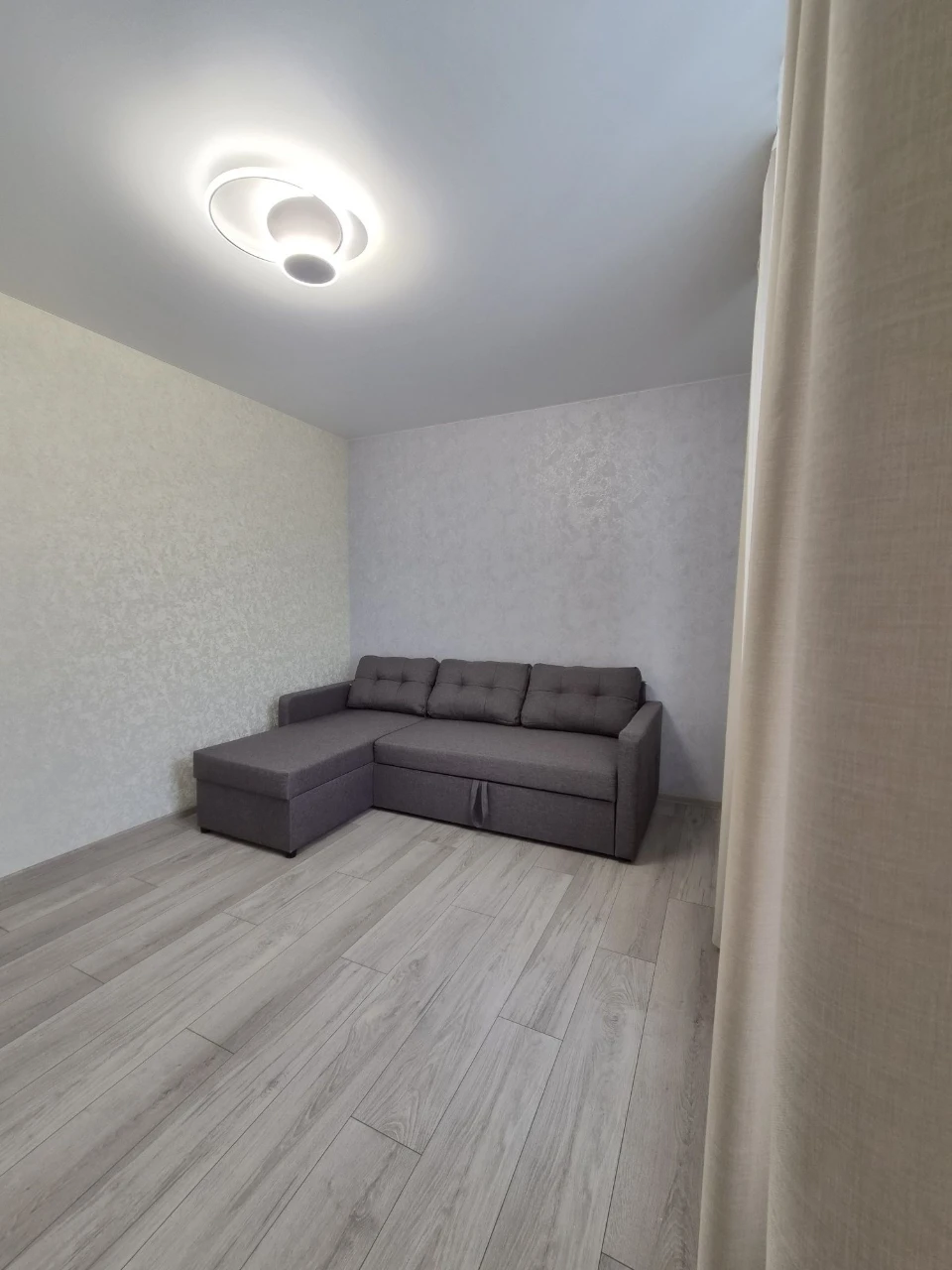 Apartment for sale in Atlant complex, Petlury 28A