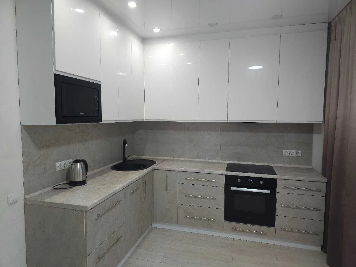 For Sale: Krona Park, 1-room apartment with renovation.