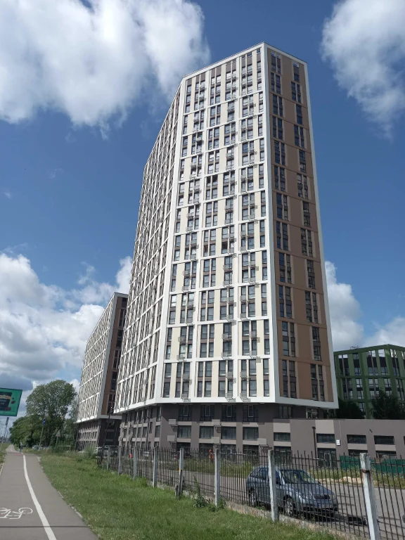 "Madison Gardens" - Spacious 2-bedroom apartment with a great view for sale