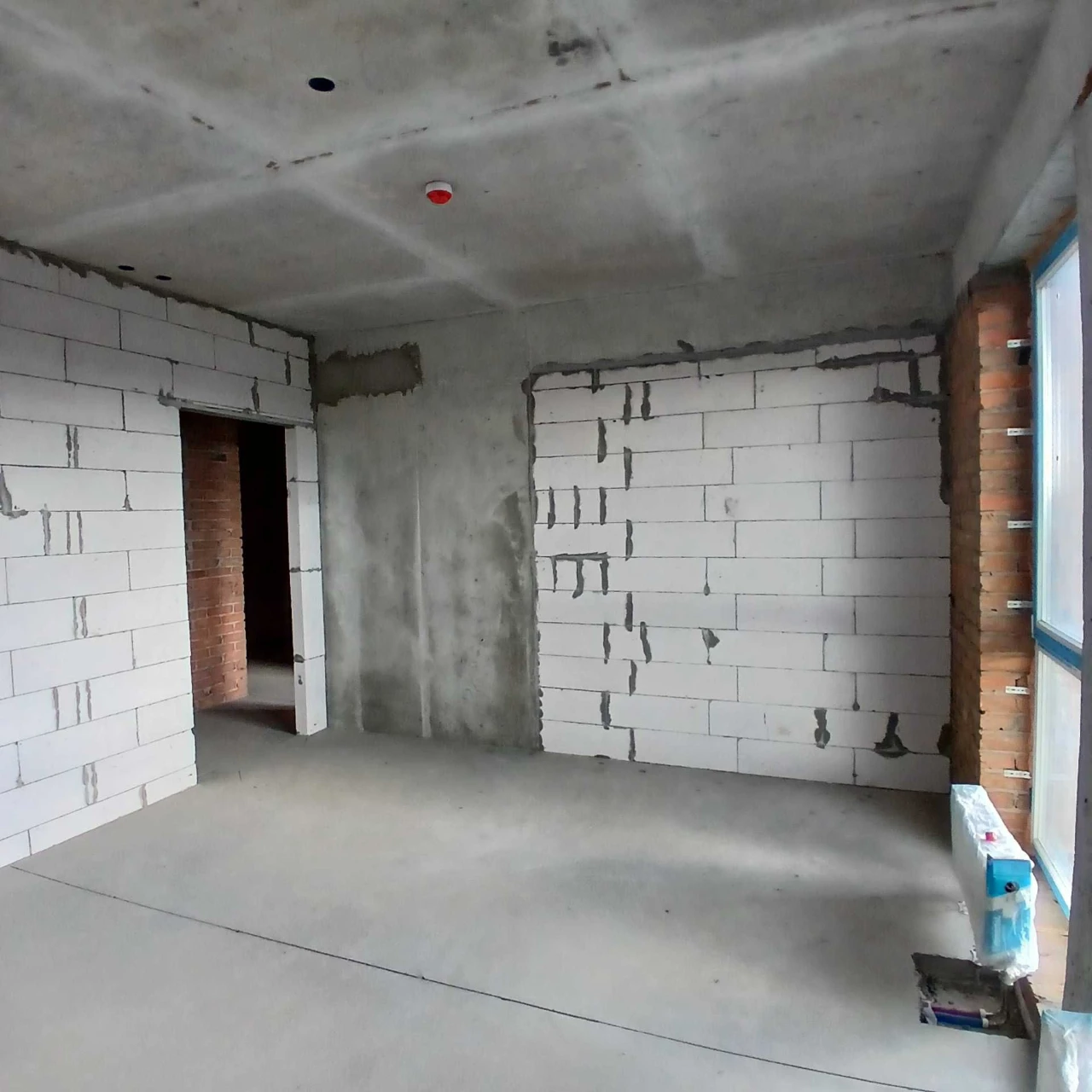 "Madison Gardens" - Spacious 2-bedroom apartment with a great view for sale