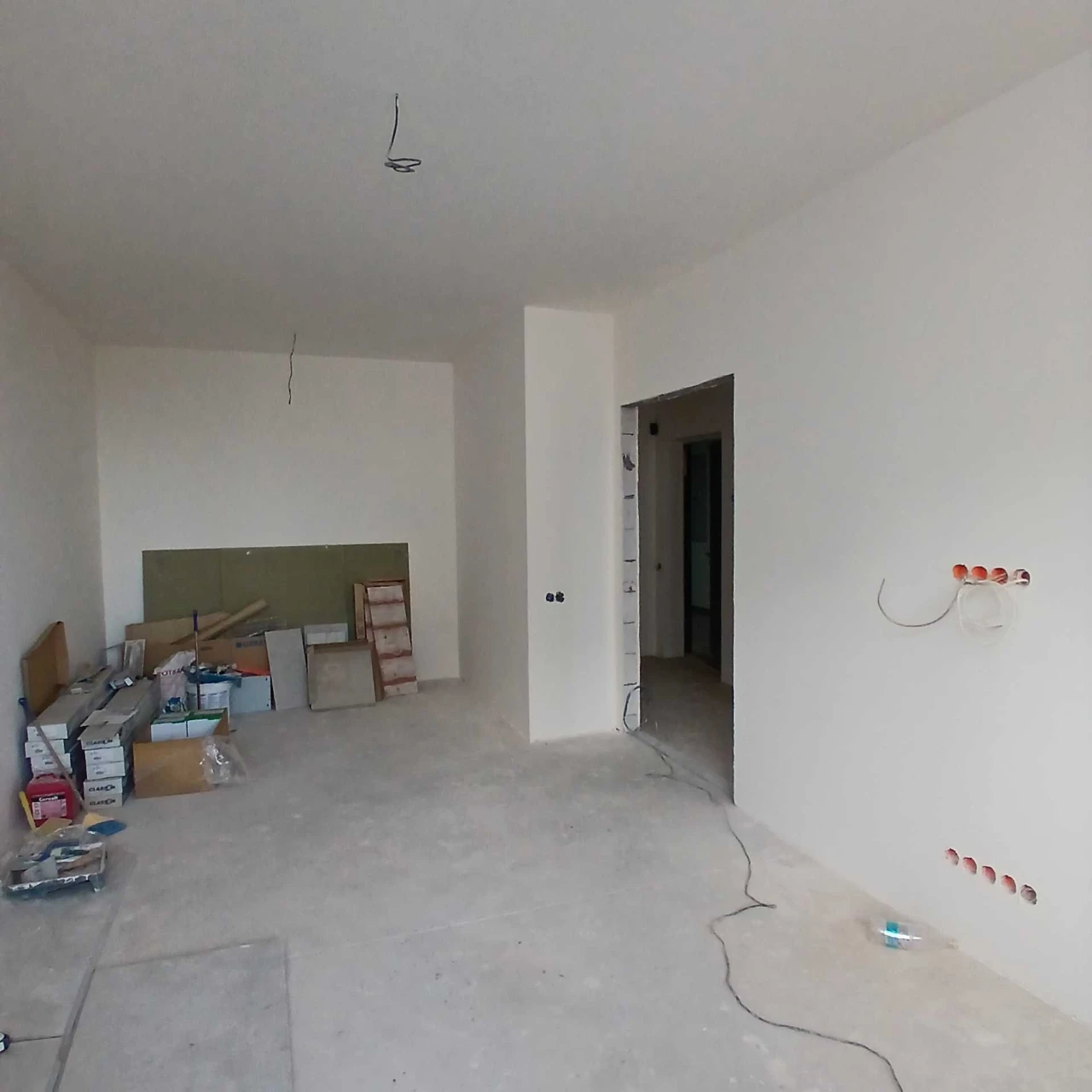 Sell a great view 1-bedroom apartment in the "Lesovy Kvartal" complex