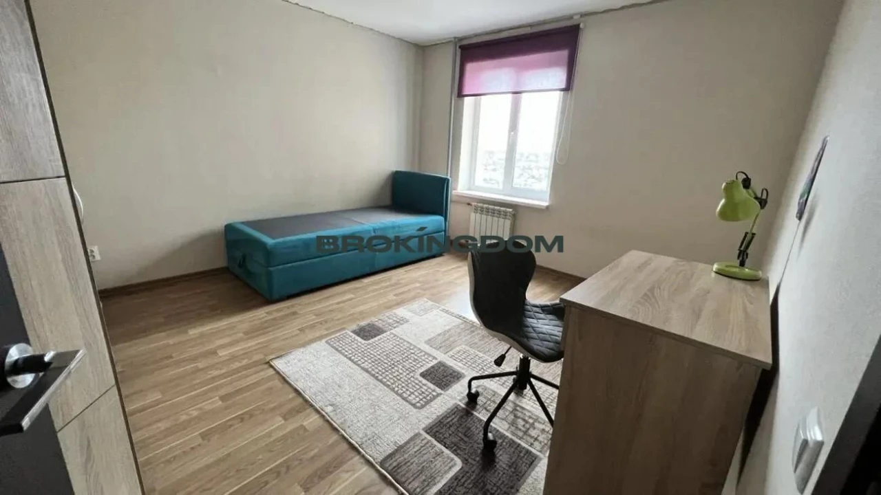 Продам 2-кімнатну квартиру Грушевського 27, генератор
