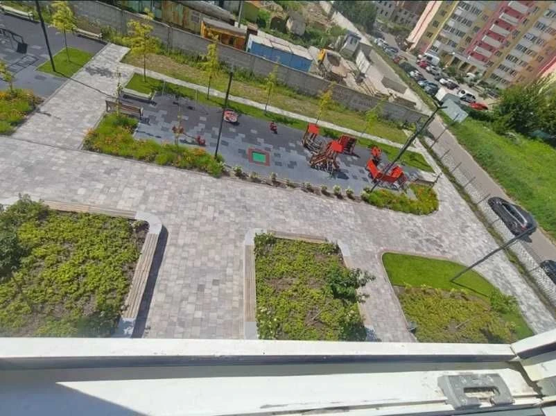 продаж євро 2-ох кімнатної квартири в Новобудові по вул. Мет