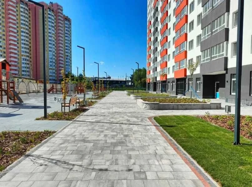 продаж євро 2-ох кімнатної квартири в Новобудові по вул. Мет