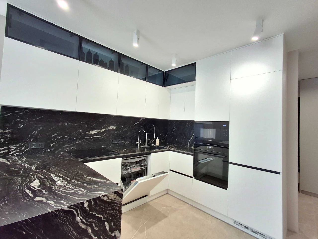 2 room apartment, 83.68/35.2/24.7 sq m, Brovary, Soborna Street, 23. Krona Park 2 residential complex. Floor 10/14.