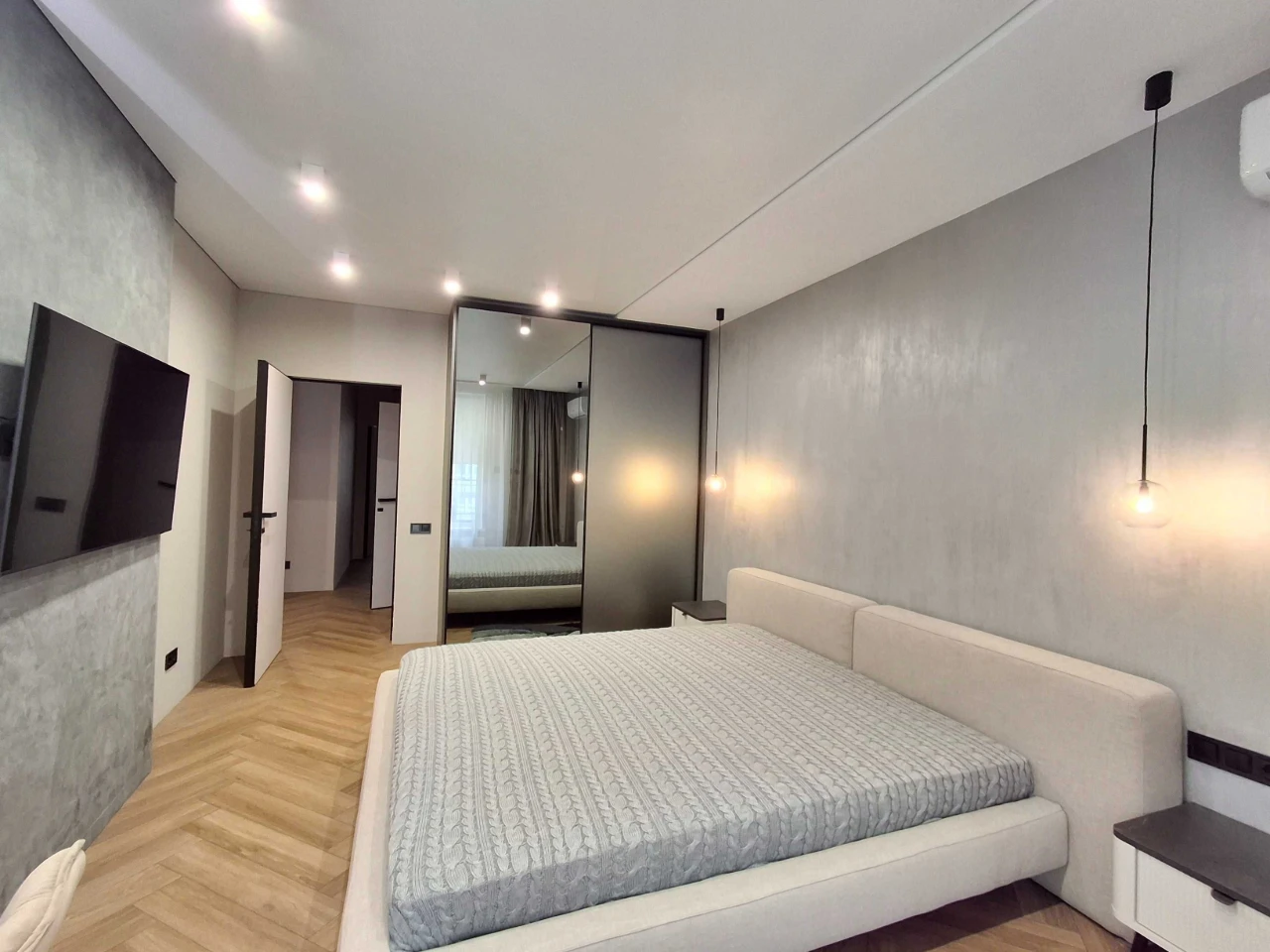 2 room apartment, 83.68/35.2/24.7 sq m, Brovary, Soborna Street, 23. Krona Park 2 residential complex. Floor 10/14.
