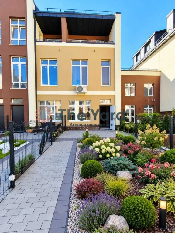 Sale of a 2-bedroom apartment with a terrace in the Lavandovy residential complex, Zhod street