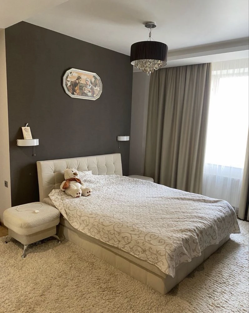 Sale of a 3-room apartment 84 sq m in the Forest Quarter