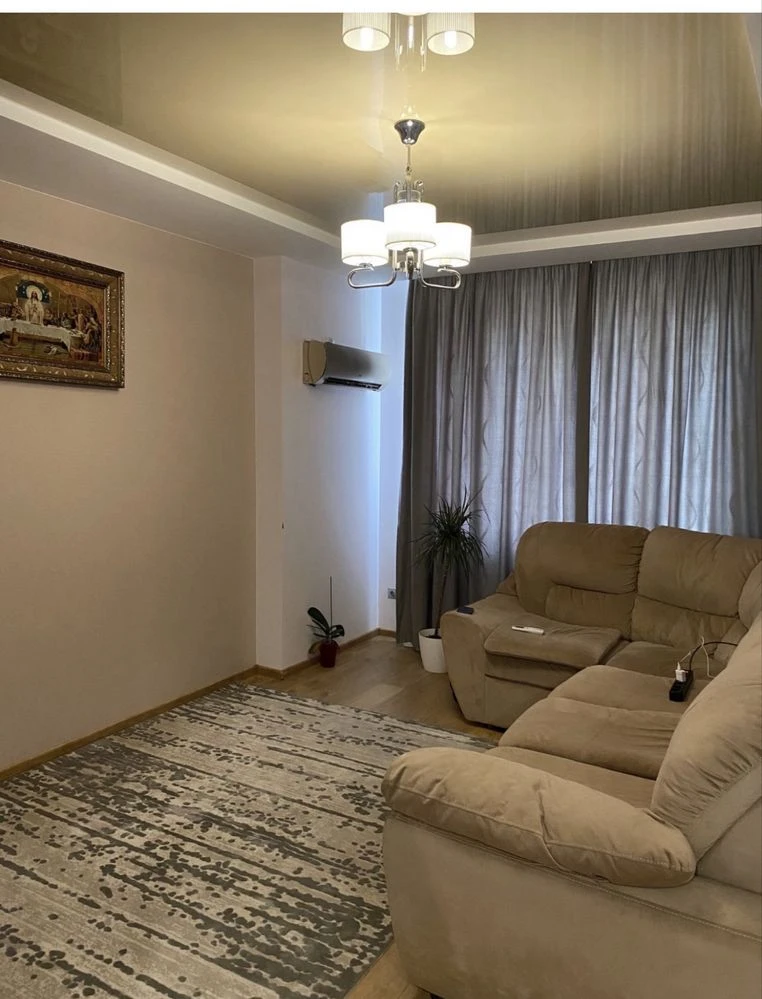 Sale of a 3-room apartment 84 sq m in the Forest Quarter
