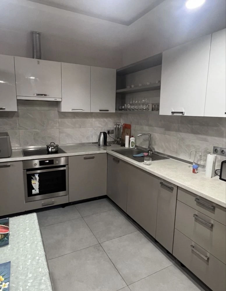 Sale of a 3-room apartment 84 sq m in the Forest Quarter