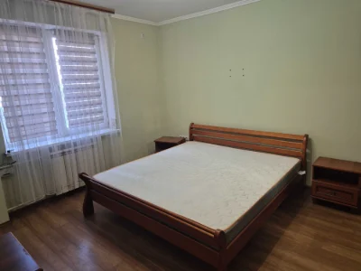 Продам 2к квартиру по вул. Грушевського м. Бровари