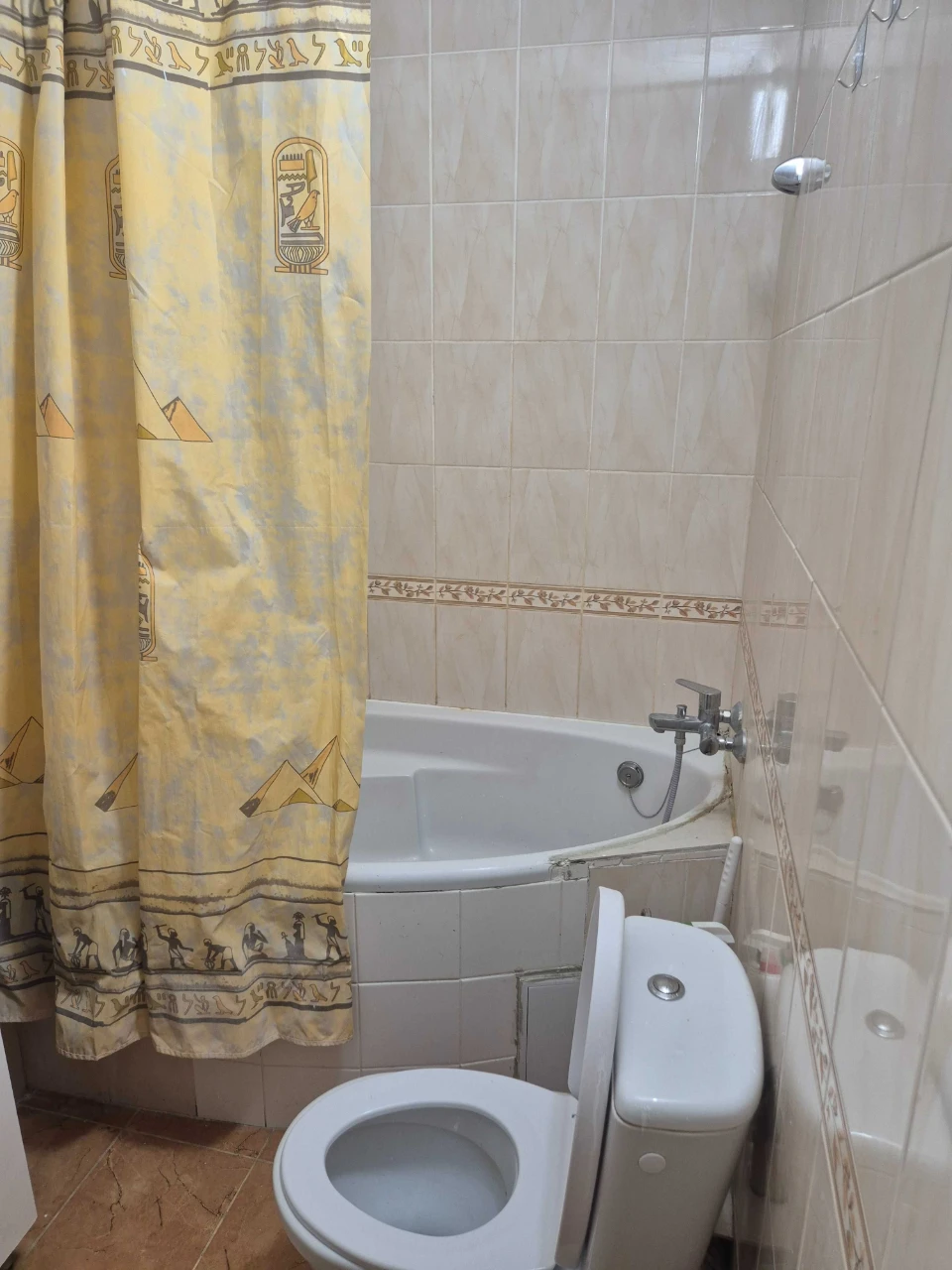 Продам 2к квартиру по вул. Грушевського м. Бровари