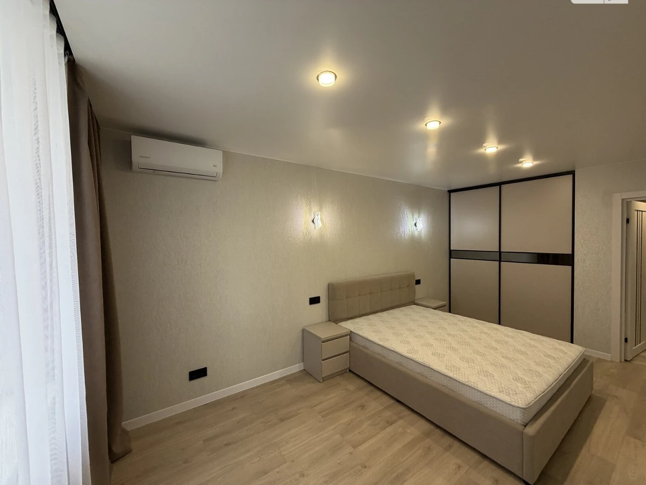 Apartment for Sale: Massiv