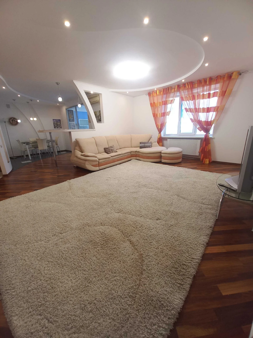 2-bedroom apartment for sale on Simon Petliura Street 21