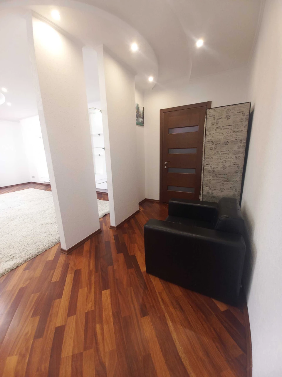 2-bedroom apartment for sale on Simon Petliura Street 21